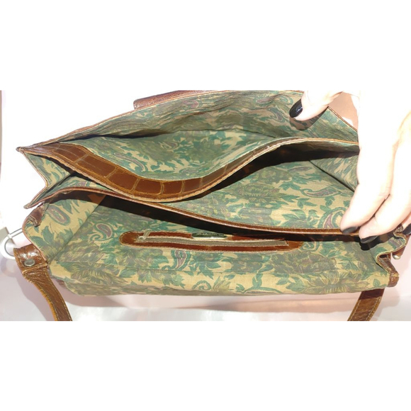 Sorpresa! Crocodile Embossed Messenger Bag - Picture 7 of 9